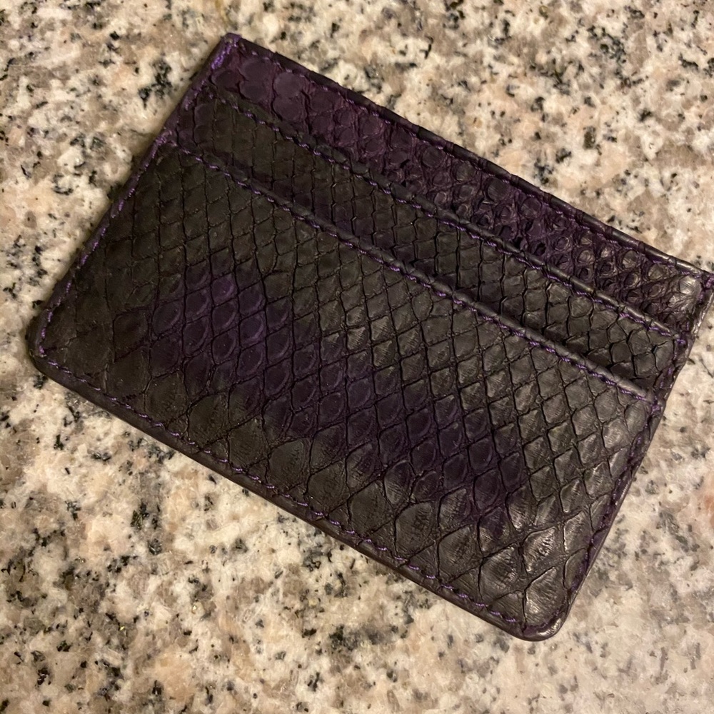 Snakeskin credit card wallet purple ombré